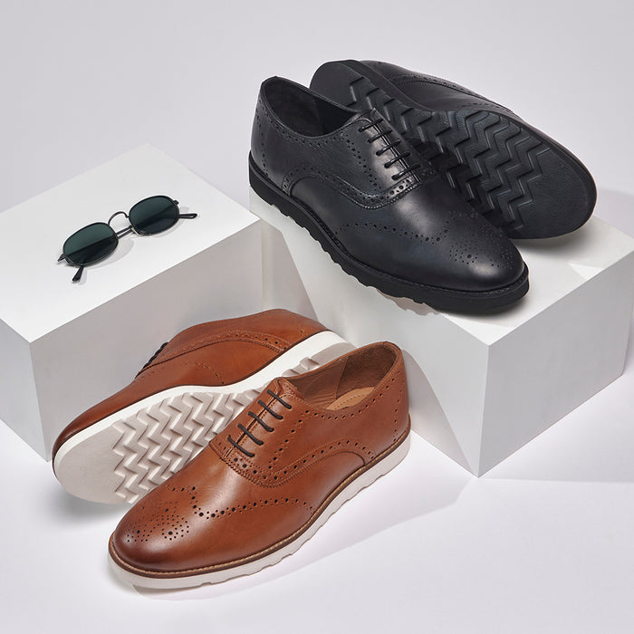 Apex Brogue - Black