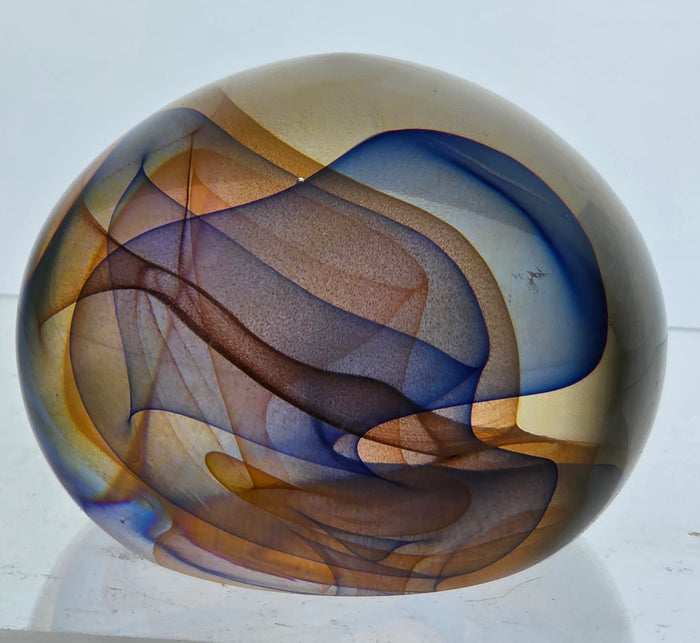 Art glass paperweight signed by Ed Nesteruk ' 81