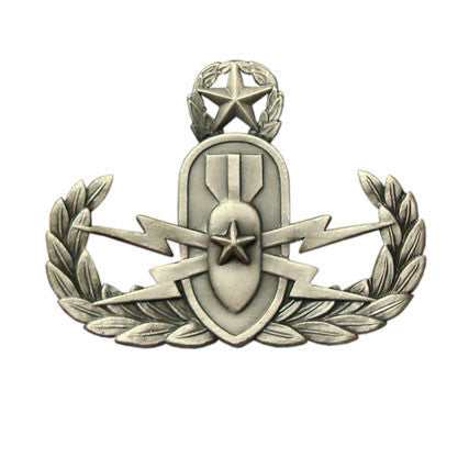 Badge: Master Explosive Ordnance Disposal - regulation, oxidized