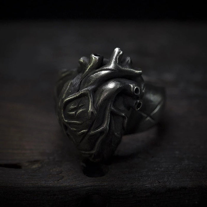 ring on display