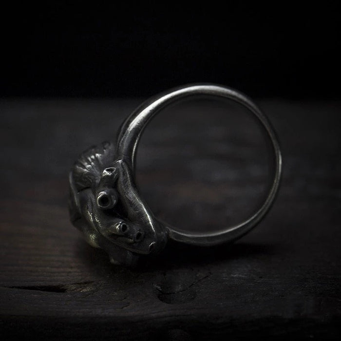 ring on display