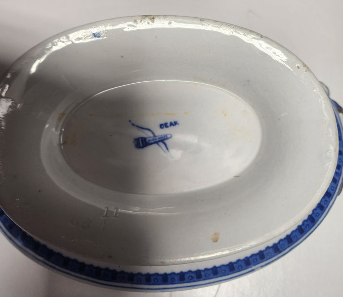 Blue a nd white soups Tureen