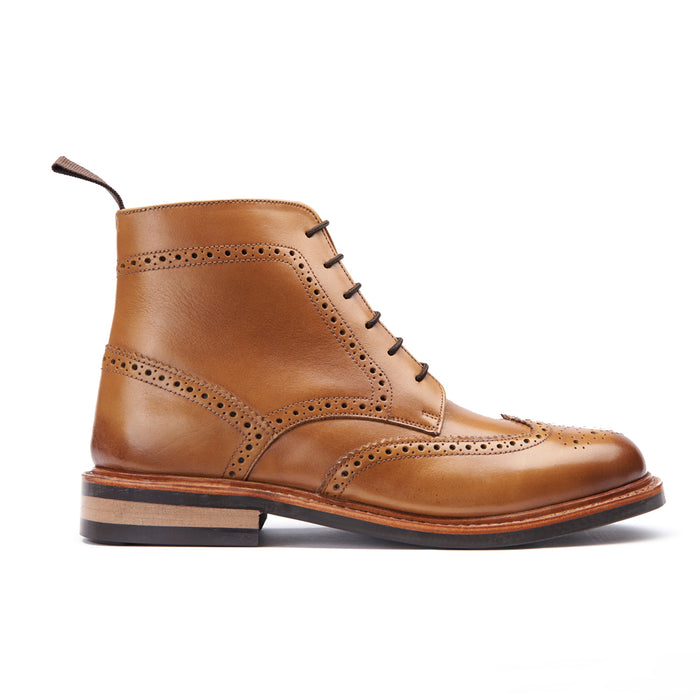 Country Brogue Boot - Tan