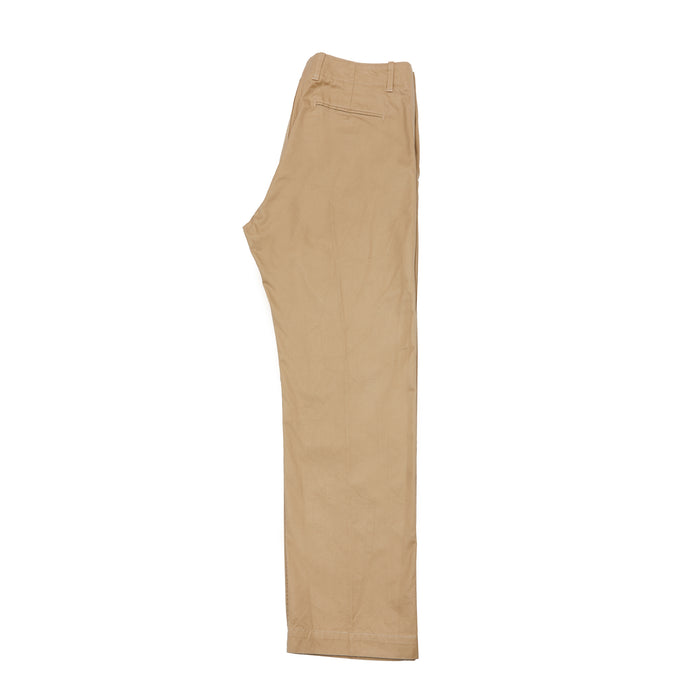 East Harbour Surplus Axel Cotton Gaberdine Pants in Off Beige