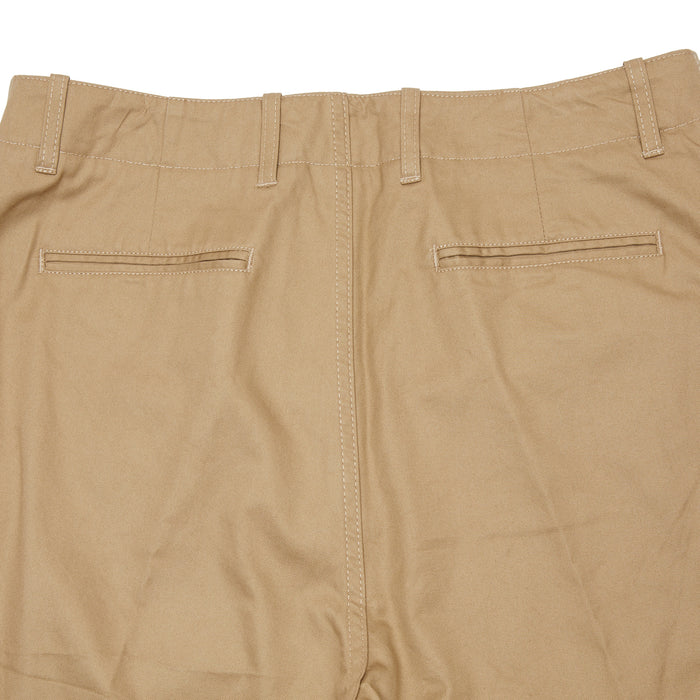 East Harbour Surplus Axel Cotton Gaberdine Pants in Off Beige