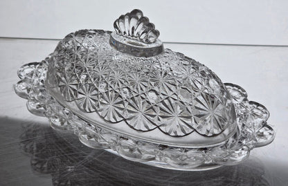 L.E Smith Glass clear button and daisy butter dish