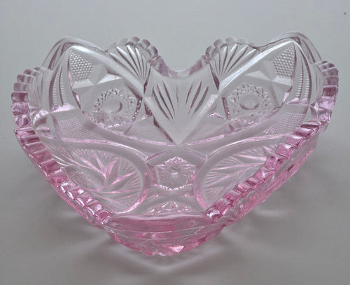 LE Smith pink heart dish