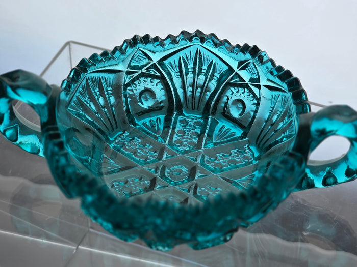 L.E. Smith turquoise Glass 2 handled dish
