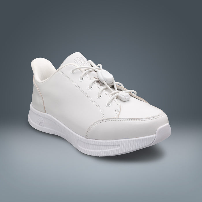 White / 5.5 / Medium (A/B)