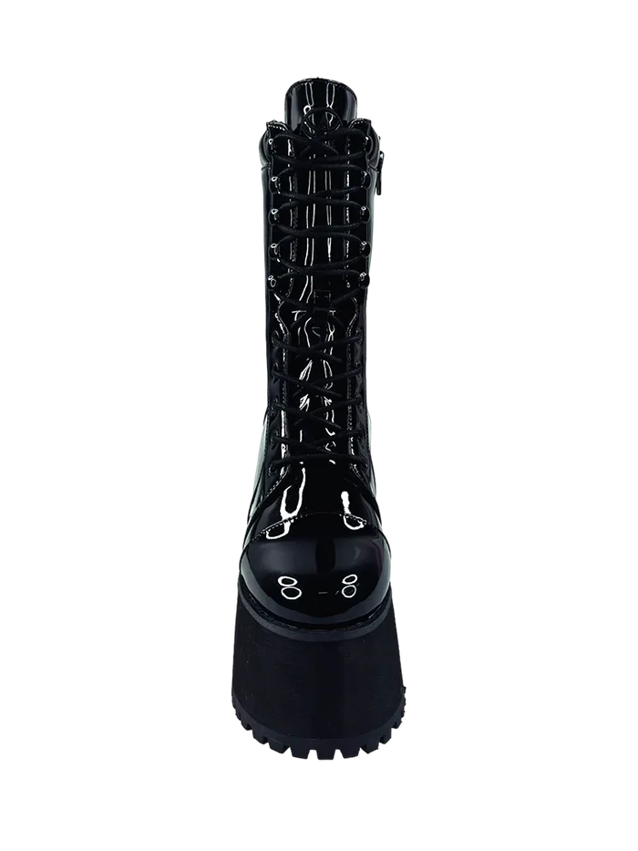 front of boot on display