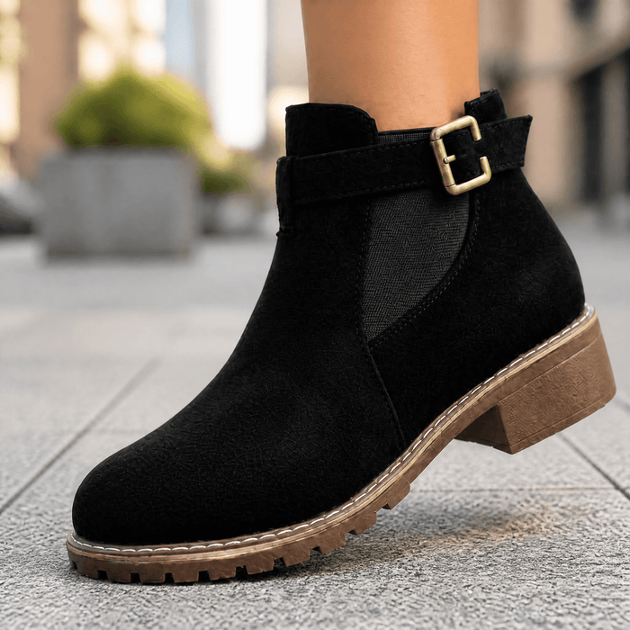 Black / 5.5